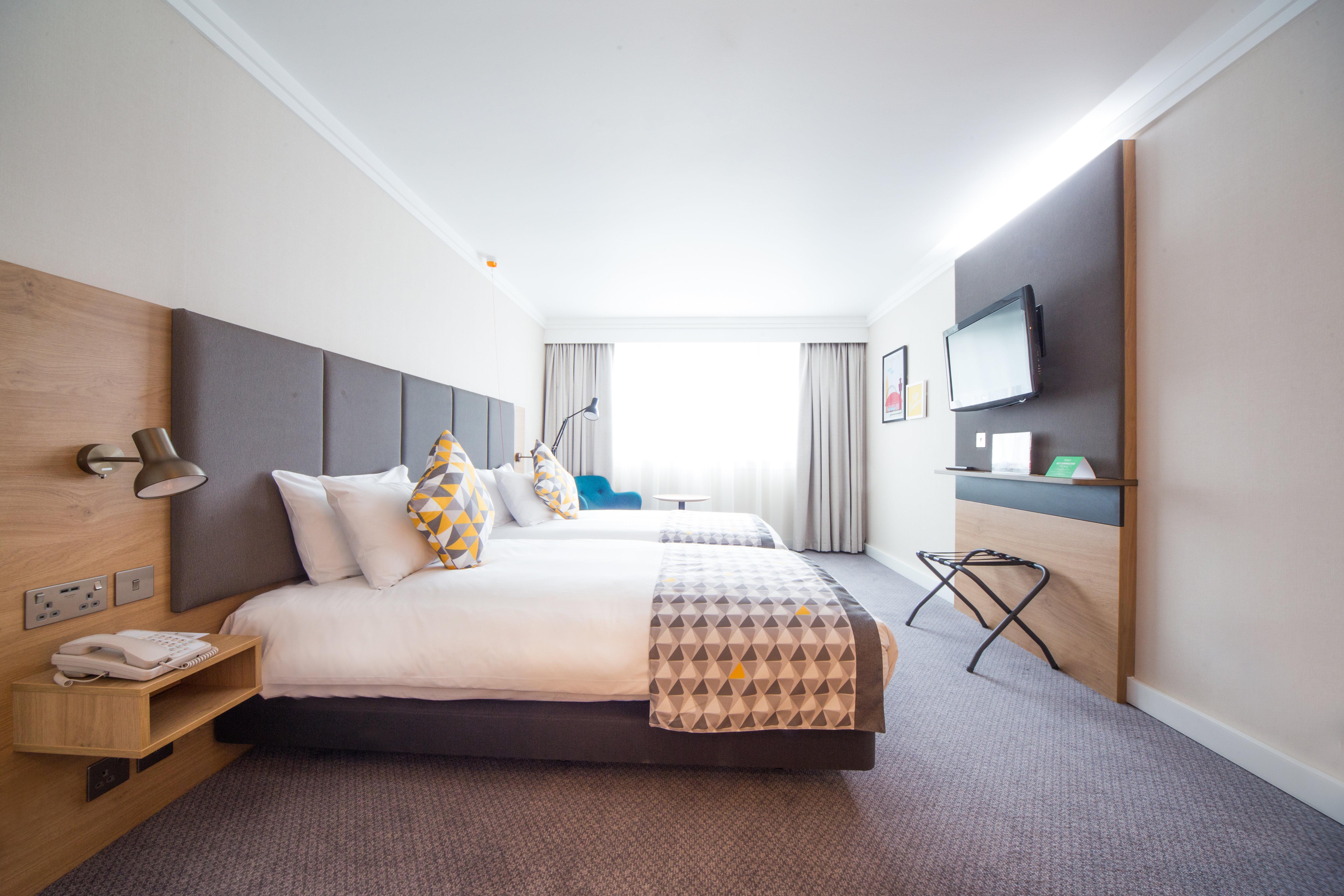 Holiday Inn London - Gatwick Airport By Ihg Horley Exterior foto